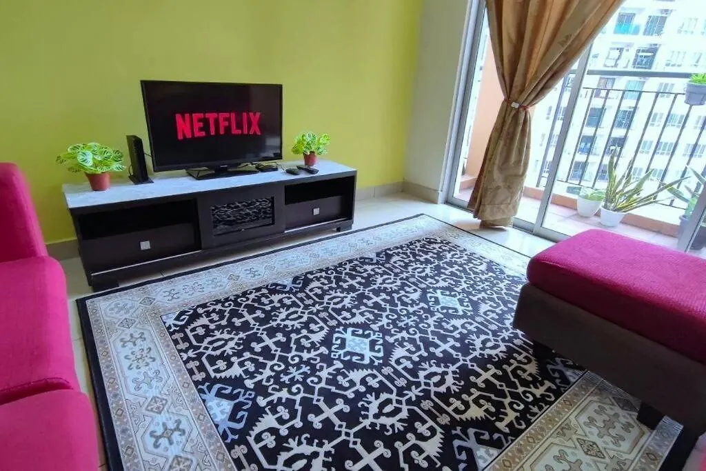 Yolo Budget Condo Netflix Wifi 2.0 Kuala Lumpur 0*,  Malaysia