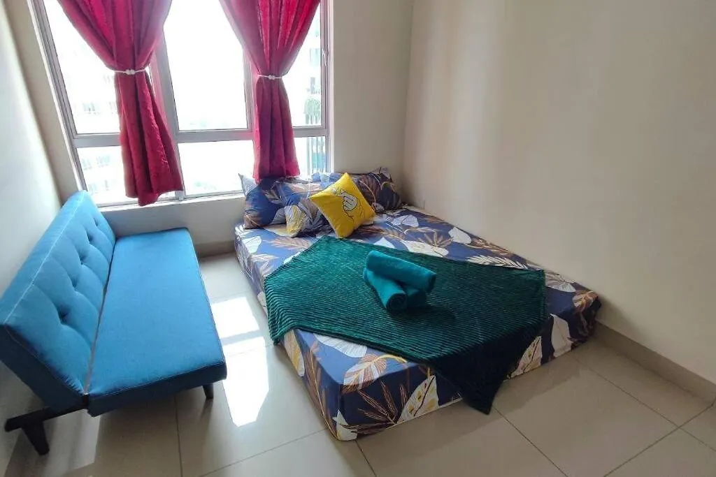 Yolo Budget Condo Netflix Wifi 2.0 Kuala Lumpur 0*,  Malaysia